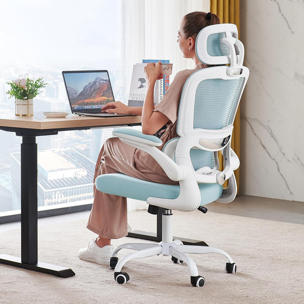 Office Chair Ergonomic Desk Chair 330 lbs Home Mesh Desk Chair Comfortable Gaming Chair