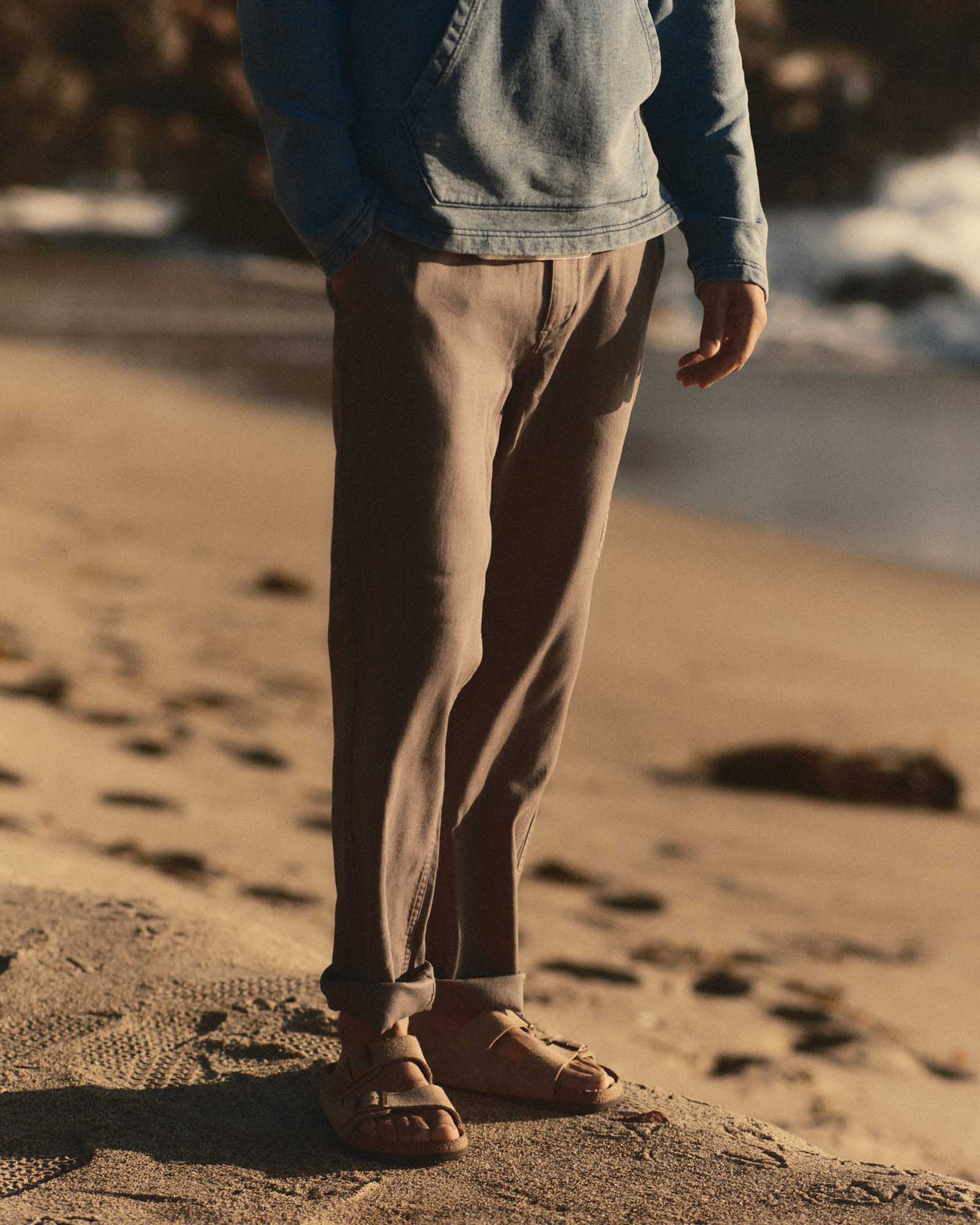 The Roamer Pant in Smoked Olive Broken Twill